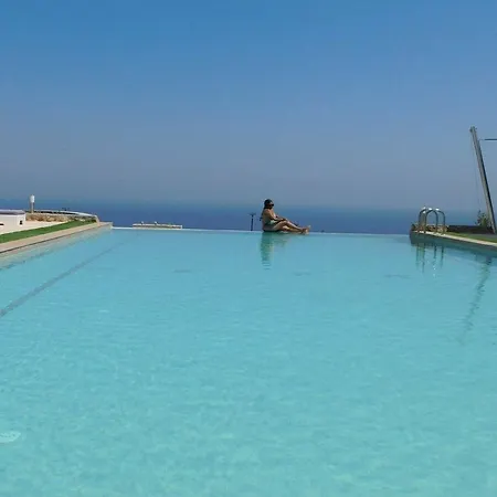 Blue Horizon Daire Fira (Santorini)