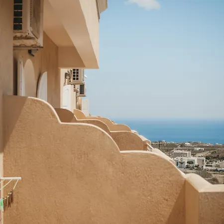 Blue Horizon Apartment Fira (Santorini)
