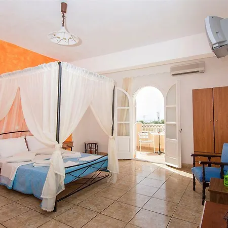 Blue Horizon Apartment Fira (Santorini)