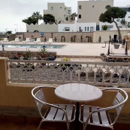 Blue Horizon Apartment *